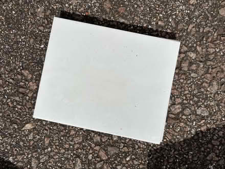 Photo of free White Tiles (Walsworth SG4) #3