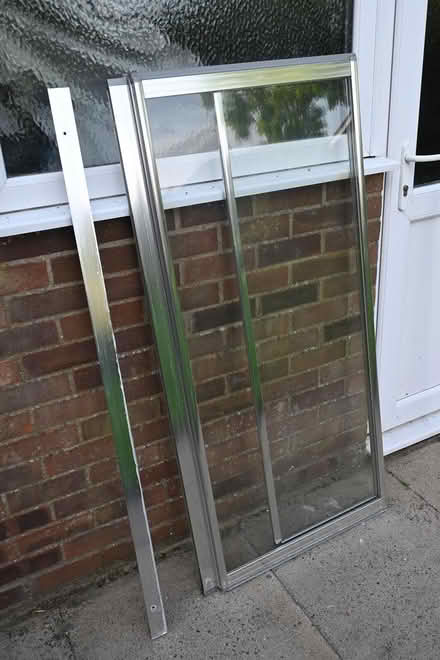 Photo of free Shower Screen (Wistow) #2