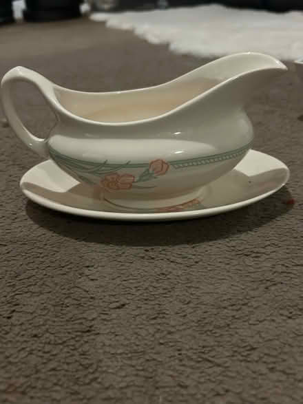 Photo of free Lovely gravy boat with saucer (Barking IG11) #1