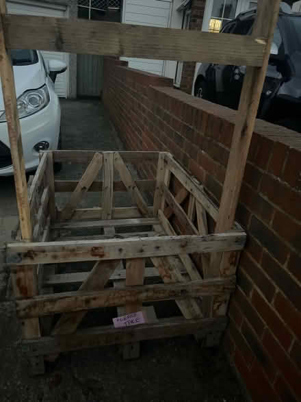 Photo of free Wooden pallet (Bexleyheath DA7) #1