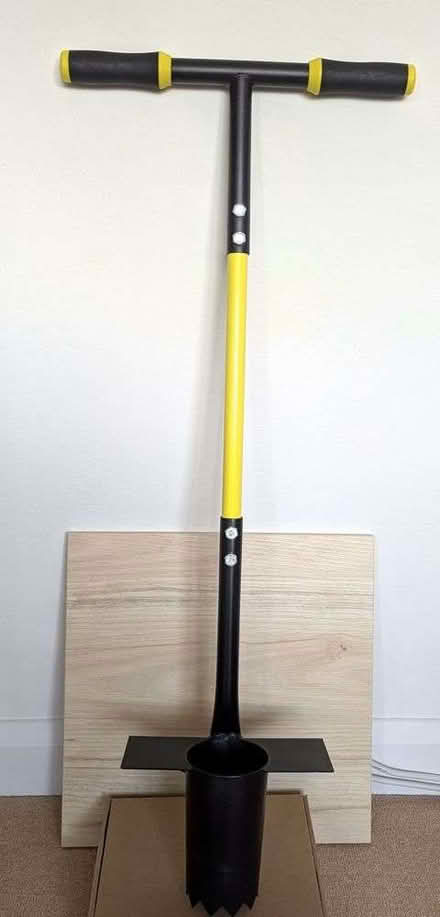 Photo of free Long Handle Bulb Planter (Lee SE12) #2