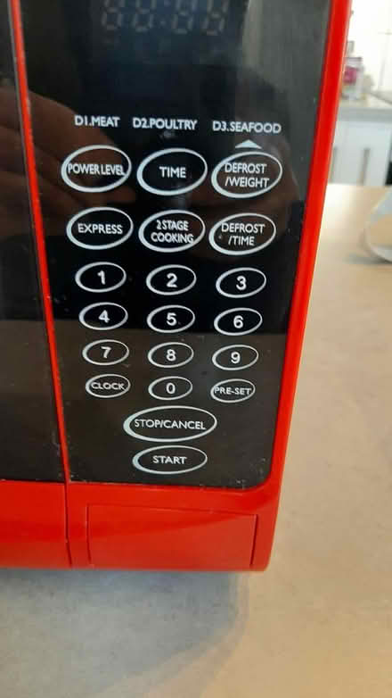 Photo of free cookworks 700w microwave (peacehaven) #3