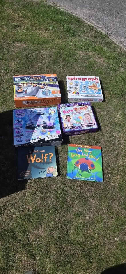 Photo of free Mixed children's bits (Horndean PO8) #1