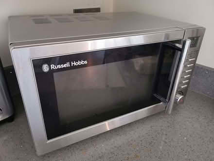 Photo of free Russell Hobbs 20L Microwave RHM2031 (Lloyd Park CR0) #1