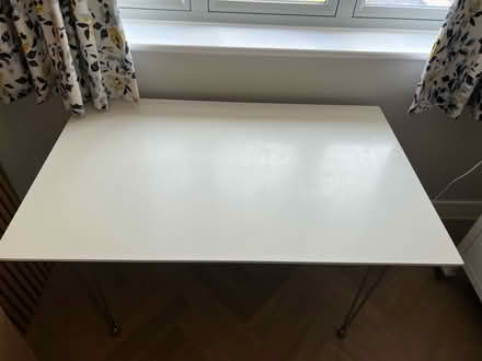 Photo of free White desk and silver hair pin legs (Chalfont St Peter) #2