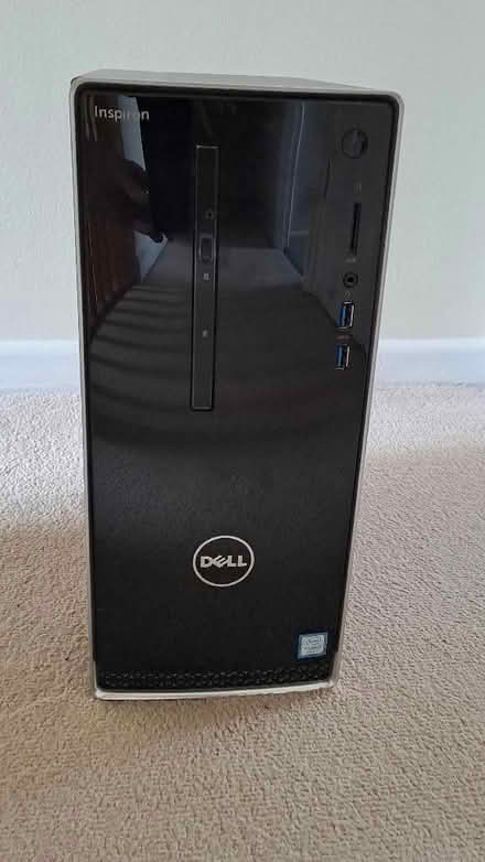 Photo of free Windows 10 pc - unit only (Winkfield Row RG42) #1