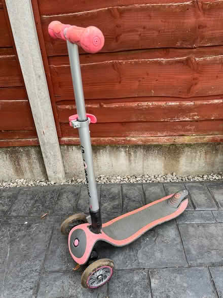 Photo of free Medium-sized child’s scooter (Bramhall SK7) #1