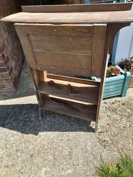 Photo of free Vintage unit needs tlc (Havant PO9) #1