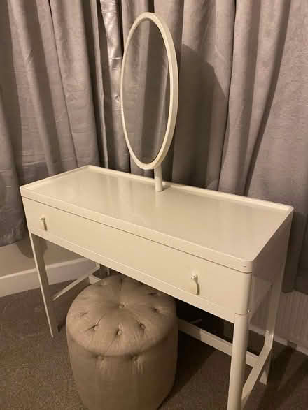 Photo of free Dressing table (Chadwell Heath RM6) #1