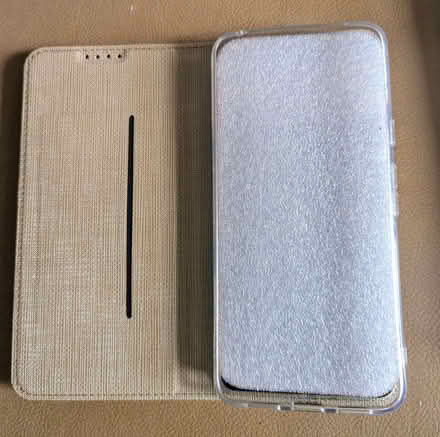 Photo of free Cover for Google Pixel 8 (Chalkwell SS9) #2