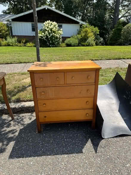 Photo of free Dressers (8 Eagle lane Hauppauge) #1