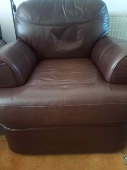 Photo of free 3 piece suite (Birkenhead) #1