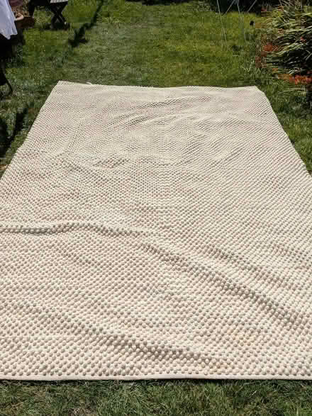 Photo of free Loaf New Zealand Lambs Wool Rug (Willesden Green) #4