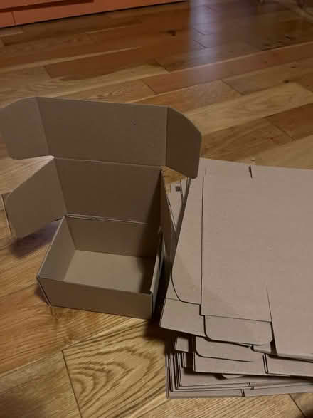 Photo of free Foldable small cardboard boxes (E2) #1