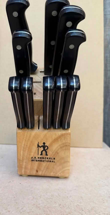 Photo of free Henckels knife set (Downtown Palo Alto) #1