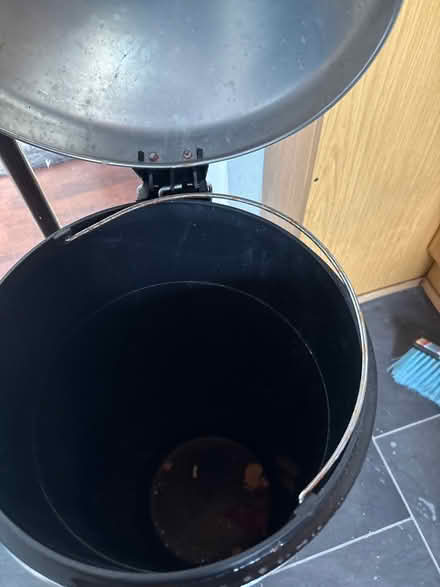 Photo of free large bullet bin (Mosspark, Glasgow, G52) #2