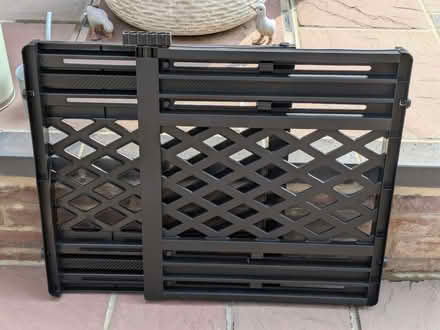 Photo of free Retractable Dog Gate Black (Bedwell SG1) #3