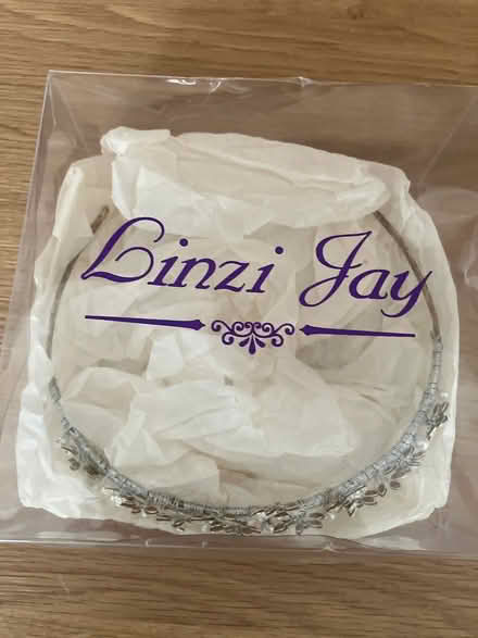 Photo of free Wedding Tiara (Aston CH5) #2