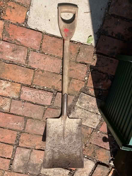 Photo of free Shovel (Colchester station CO4) #1