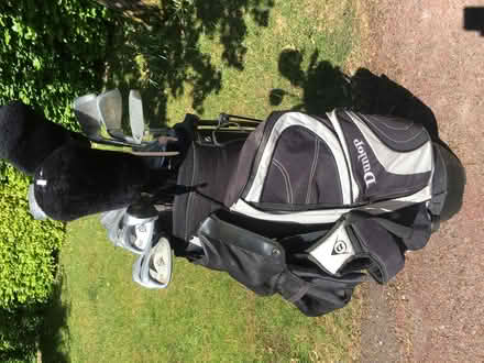 Photo of free Full set of golf clubs and carry bag (Knotty Green HP9) #1