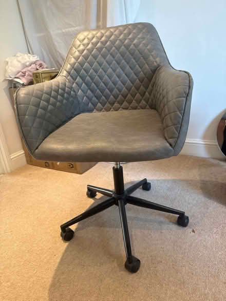 Photo of free Office chair (SW1V) #2