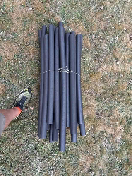 Photo of free lengths of insulating tubing (BR7) #1