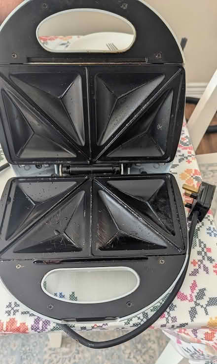 Photo of free Good working condition (B30 3NT) #2