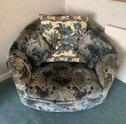 Photo of free 2 Armchairs and Footstall (Leverstock Green HP3) #2