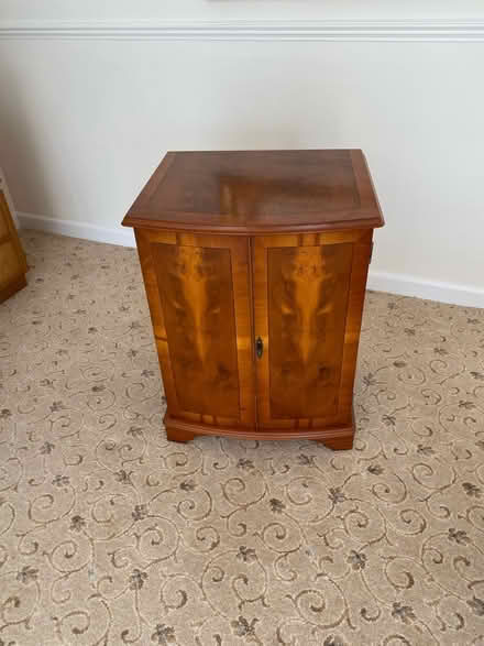 Photo of free Beautiful cabinet (New Oscott B73) #2