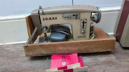 Photo of free Sewing machine (Upper Holloway N19) #1