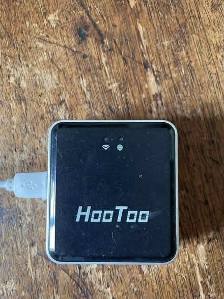 Photo of free HooToo battery wifi extender (Kennington SW8) #1