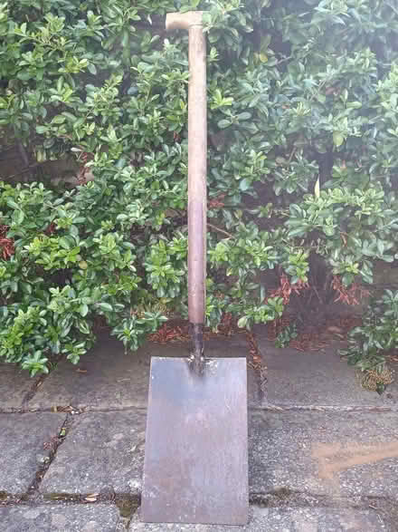 Photo of free vintage garden spade (Bear Flat) #1