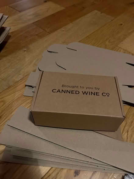 Photo of free Foldable small cardboard boxes (E2) #3