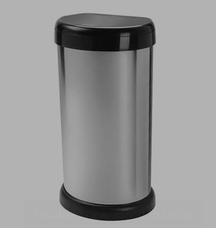 Photo of free Rubbish bin (RM9 Dagenham) #1