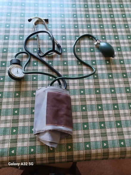 Photo of free Sphygmomanometer, old, needs new rubber tubing. n (Sutton Farm SY2) #1
