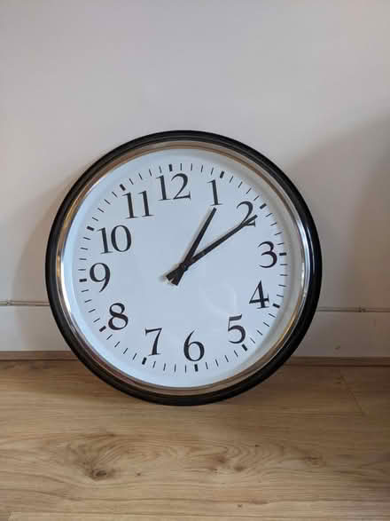 Photo of free Big wall clock (Churchgate, Cheshunt EN8) #1