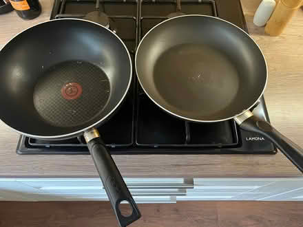 Photo of free Large wok & frying pan (CH43) #1