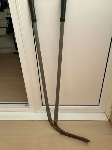 Photo of free Long handled garden shears (Barkham RG41) #1