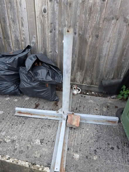 Photo of free Parasol Base (BA12) #1