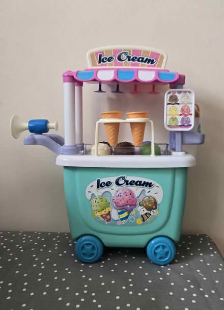 Photo of free Ice cream stand (Guildford) #1