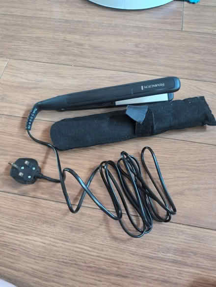 Photo of free Remington hair straightener (E17 6DA) #1