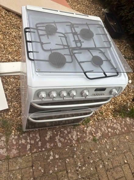 Photo of free Oven (Bs15 4ub) #4
