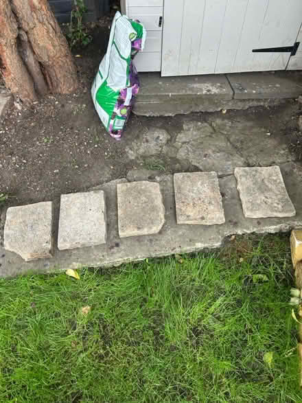 Photo of free 5 paving slabs (SE18) #1