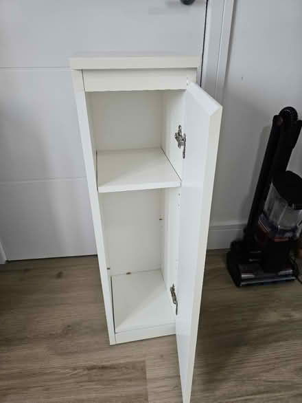 Photo of free Bathroom cabinet (GU7 1AX) #2