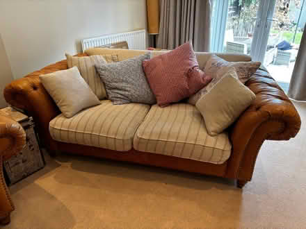 Photo of free 2x leather sofas (Hertsmere WD6) #3