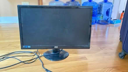 Photo of free 20 inch monitor (Lake Cook and Rte 41) #1