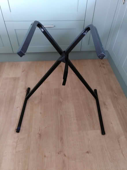 Photo of free Keyboard stand (Summerlands LA8) #1