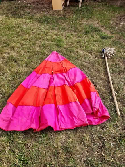 Photo of free Child's play tent (Cutteslowe OX2) #2