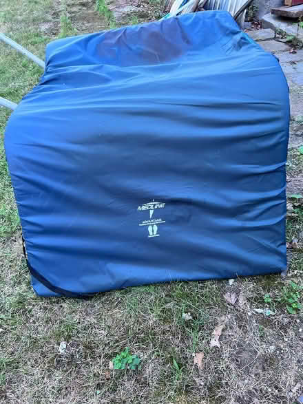 Photo of free twin hosp. bed foam mattress (Belmont - Waverley area) #1