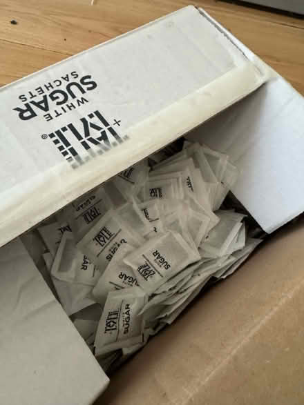 Photo of free Box of sugar sachets (Southwark, SE1) #1
